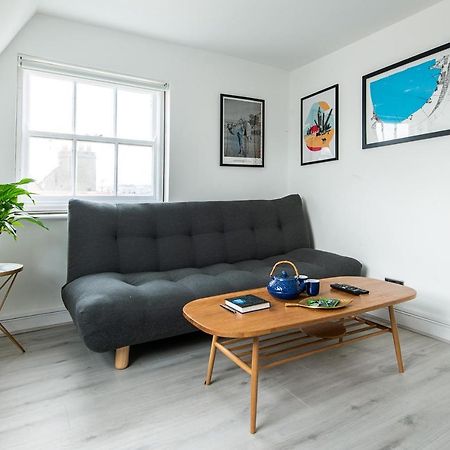 Central One-Bedroom, 99 Steps To The Sea Brighton Exterior photo