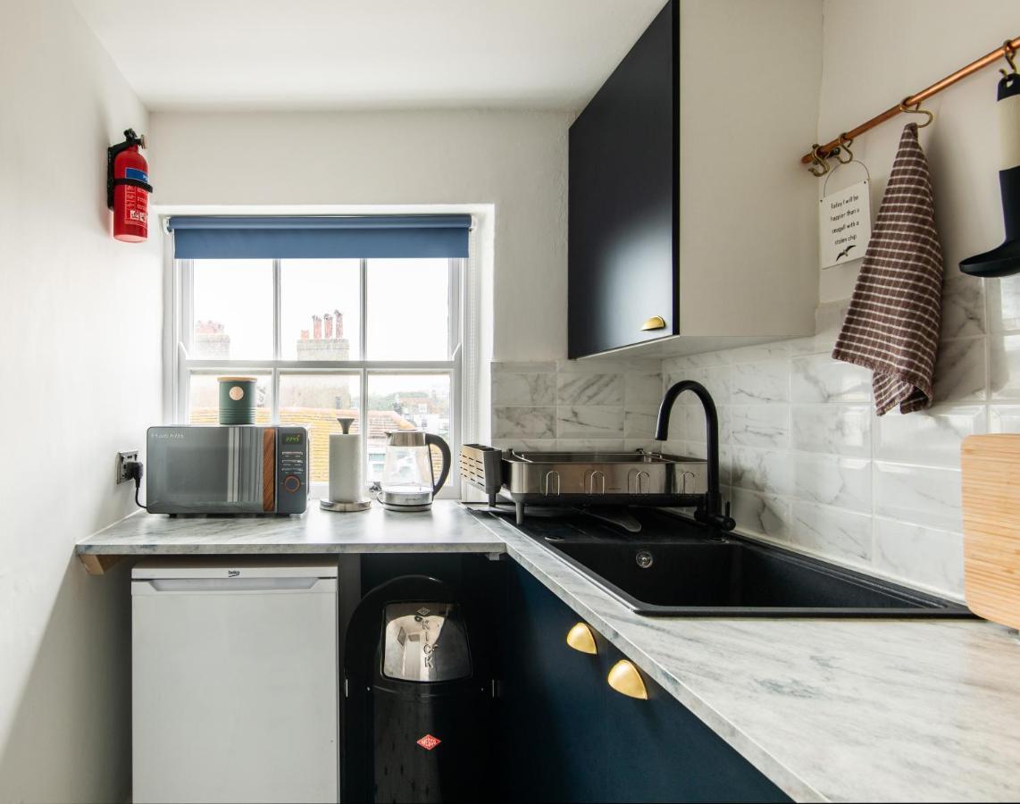 Central One-Bedroom, 99 Steps To The Sea Brighton Exterior photo